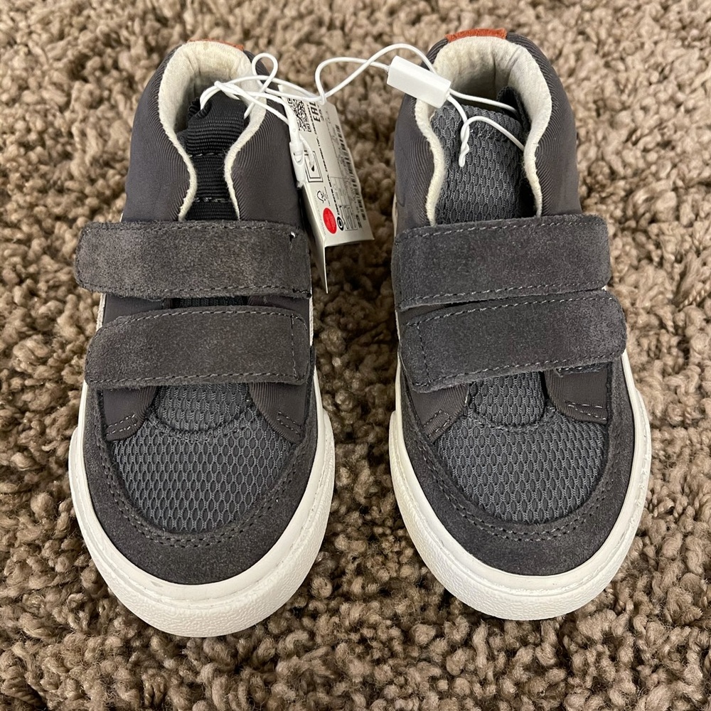Brand New Zara Boys 23 ( 7c ) Sneakers Gray